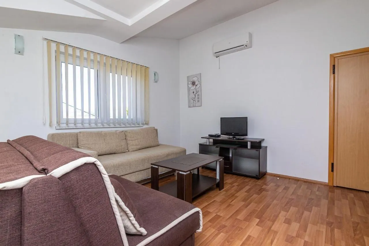Apartments Janja Trogir