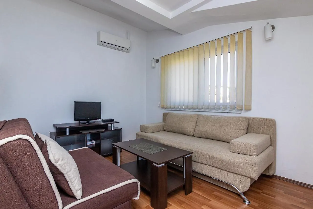 Apartments Janja Trogir