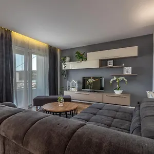 Tragos Apartament