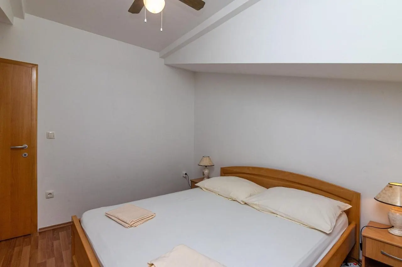Apartments Janja Trogir
